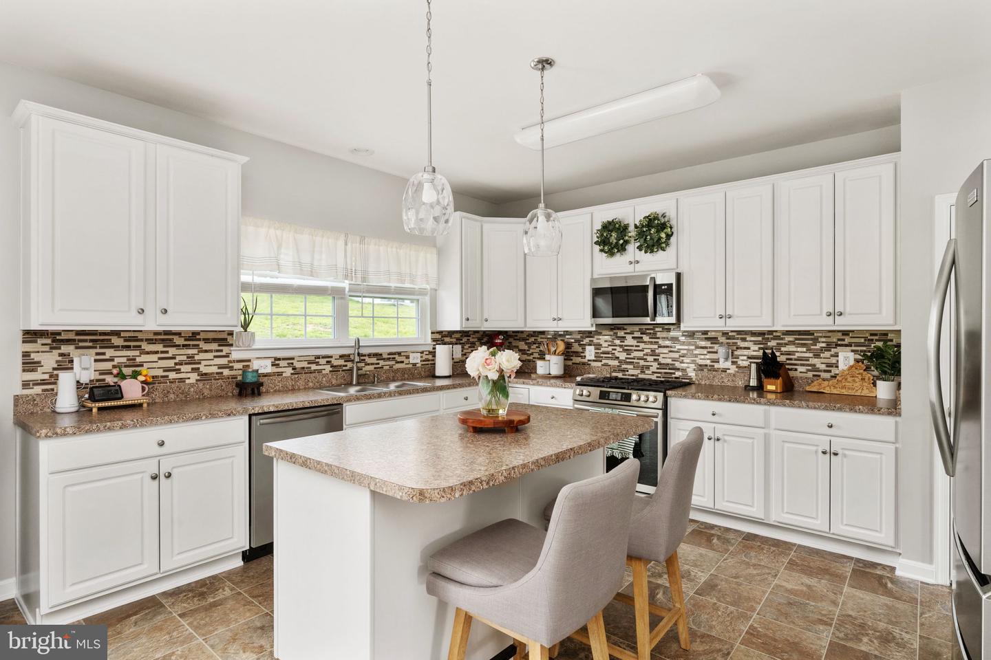 14 CLYDESDALE RD, FREDERICKSBURG, Virginia 22405, 4 Bedrooms Bedrooms, ,3 BathroomsBathrooms,Residential,For sale,14 CLYDESDALE RD,VAST2040092 MLS # VAST2040092