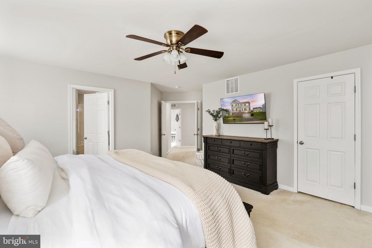 14 CLYDESDALE RD, FREDERICKSBURG, Virginia 22405, 4 Bedrooms Bedrooms, ,3 BathroomsBathrooms,Residential,For sale,14 CLYDESDALE RD,VAST2040092 MLS # VAST2040092