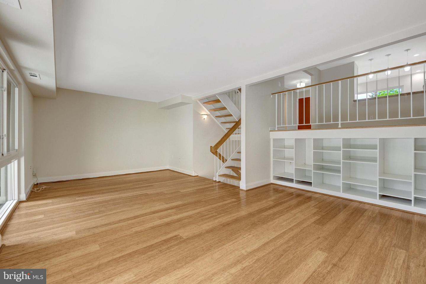 11136 SAFFOLD WAY, RESTON, Virginia 20190, 3 Bedrooms Bedrooms, ,2 BathroomsBathrooms,Residential,For sale,11136 SAFFOLD WAY,VAFX2250172 MLS # VAFX2250172
