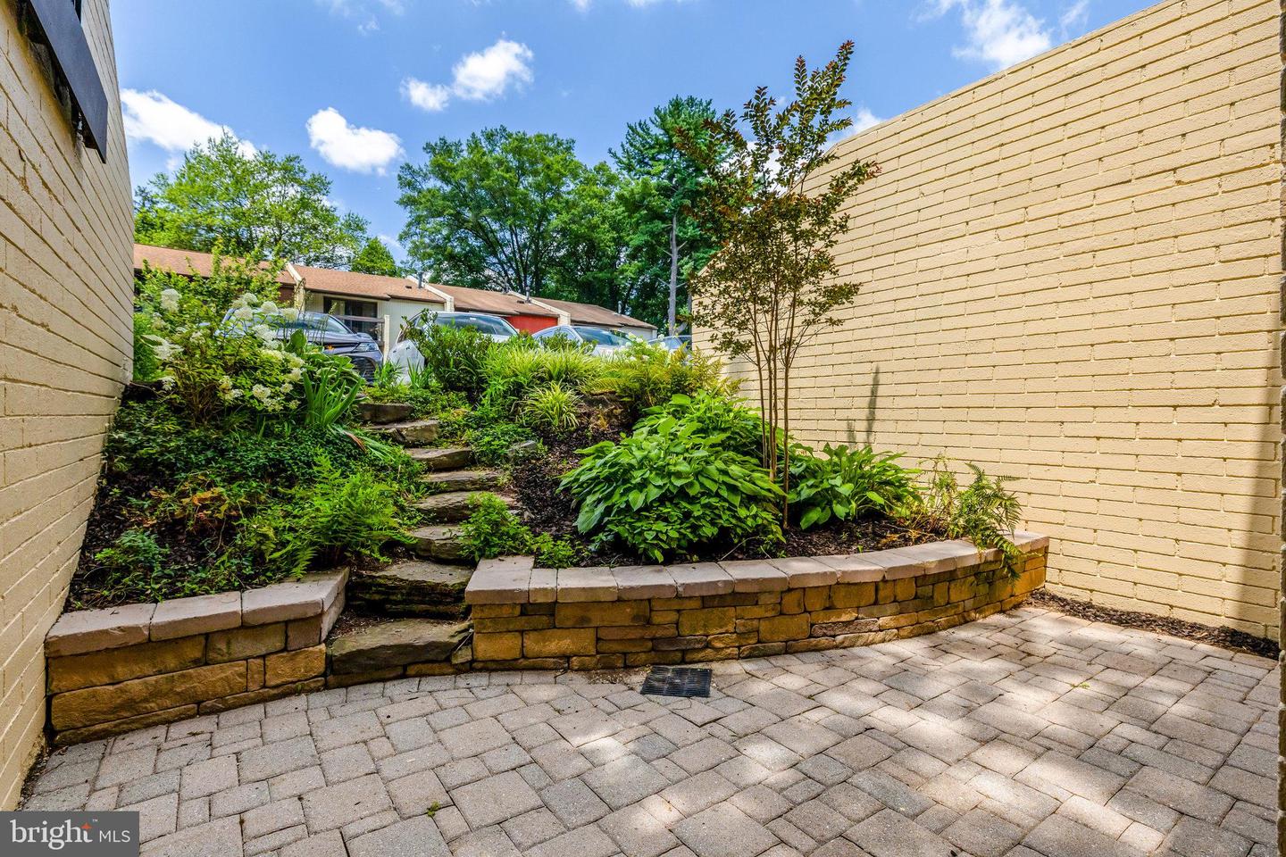 11136 SAFFOLD WAY, RESTON, Virginia 20190, 3 Bedrooms Bedrooms, ,2 BathroomsBathrooms,Residential,For sale,11136 SAFFOLD WAY,VAFX2250172 MLS # VAFX2250172
