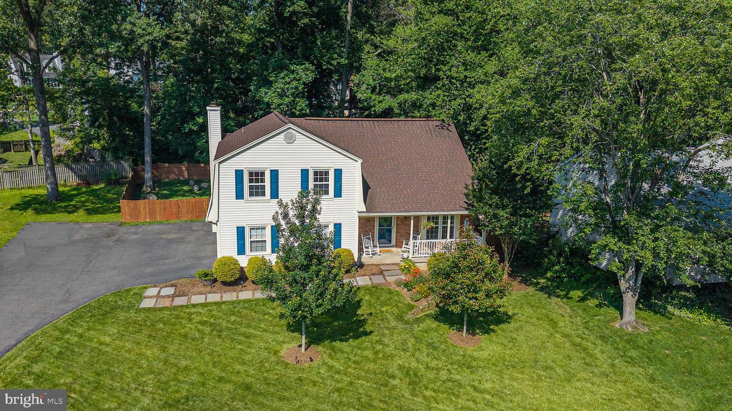 4360 SILAS HUTCHINSON DR, CHANTILLY, Virginia 20151, 4 Bedrooms Bedrooms, ,2 BathroomsBathrooms,Residential,For sale,4360 SILAS HUTCHINSON DR,VAFX2250186 MLS # VAFX2250186