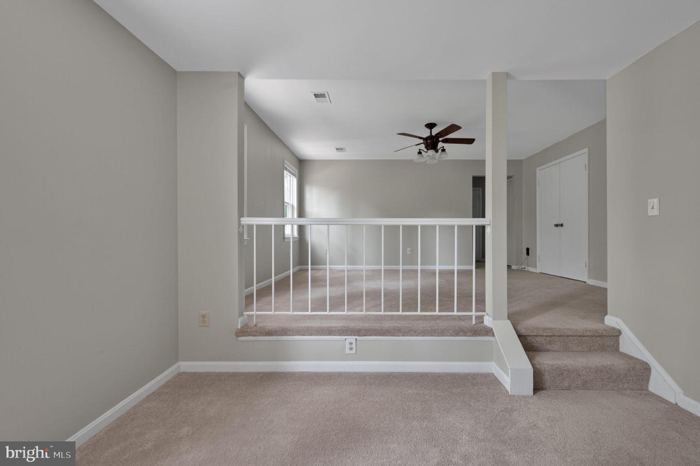 4360 SILAS HUTCHINSON DR, CHANTILLY, Virginia 20151, 4 Bedrooms Bedrooms, ,2 BathroomsBathrooms,Residential,For sale,4360 SILAS HUTCHINSON DR,VAFX2250186 MLS # VAFX2250186