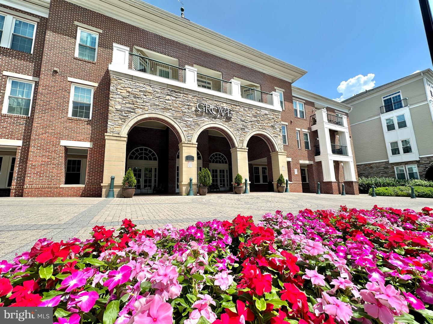 2465 ARMY NAVY DR #1-302, ARLINGTON, Virginia 22206, 2 Bedrooms Bedrooms, ,2 BathroomsBathrooms,Residential,For sale,2465 ARMY NAVY DR #1-302,VAAR2059906 MLS # VAAR2059906