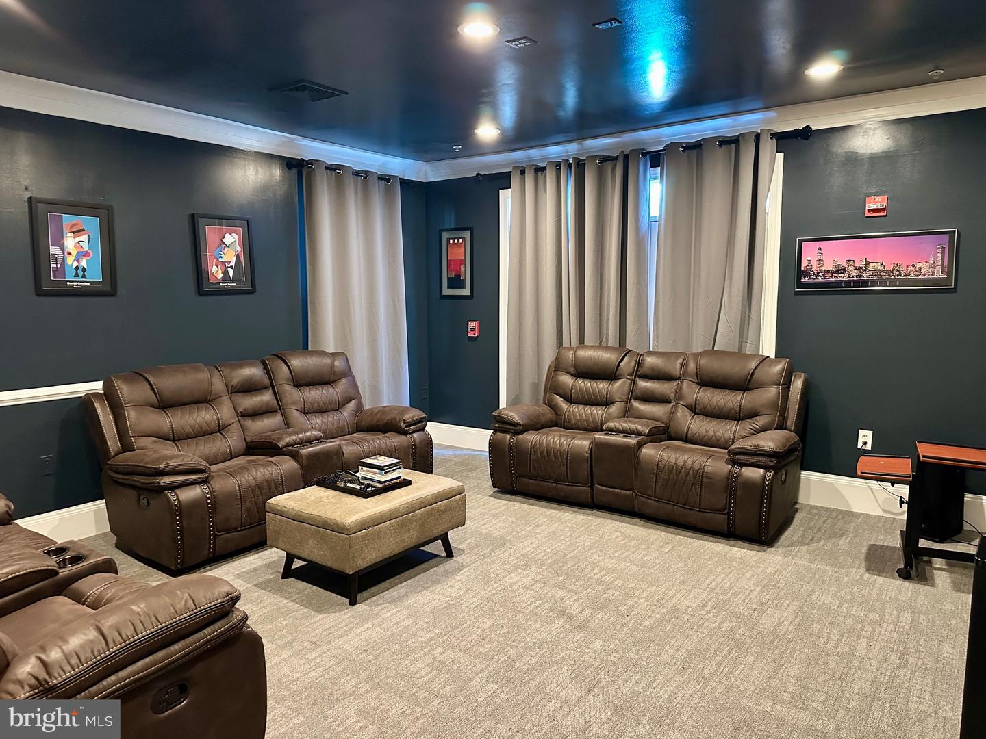 2465 ARMY NAVY DR #1-302, ARLINGTON, Virginia 22206, 2 Bedrooms Bedrooms, ,2 BathroomsBathrooms,Residential,For sale,2465 ARMY NAVY DR #1-302,VAAR2059906 MLS # VAAR2059906