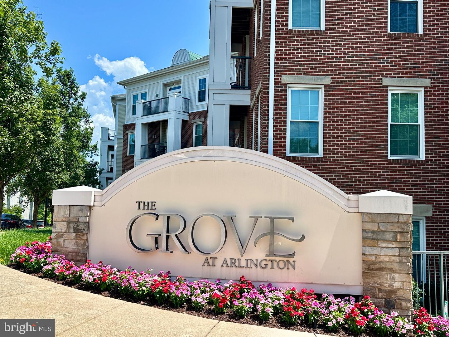 2465 ARMY NAVY DR #1-302, ARLINGTON, Virginia 22206, 2 Bedrooms Bedrooms, ,2 BathroomsBathrooms,Residential,For sale,2465 ARMY NAVY DR #1-302,VAAR2059906 MLS # VAAR2059906