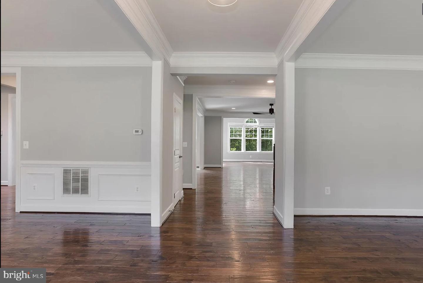 1294 SCOTTS RUN RD, MCLEAN, Virginia 22102, 6 Bedrooms Bedrooms, ,5 BathroomsBathrooms,Residential,For sale,1294 SCOTTS RUN RD,VAFX2252506 MLS # VAFX2252506