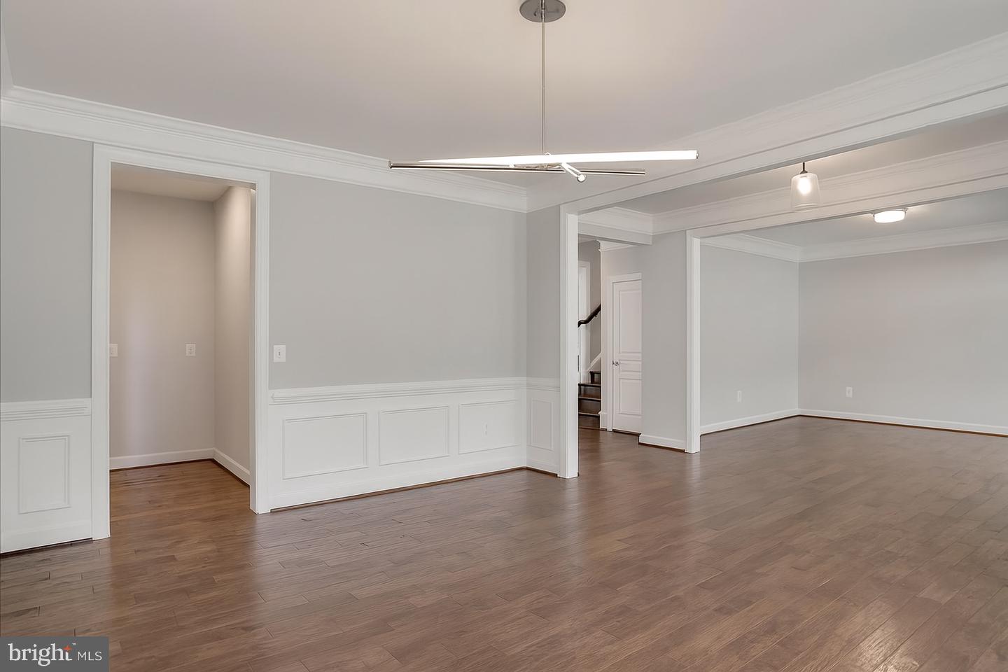 1294 SCOTTS RUN RD, MCLEAN, Virginia 22102, 6 Bedrooms Bedrooms, ,5 BathroomsBathrooms,Residential,For sale,1294 SCOTTS RUN RD,VAFX2252506 MLS # VAFX2252506
