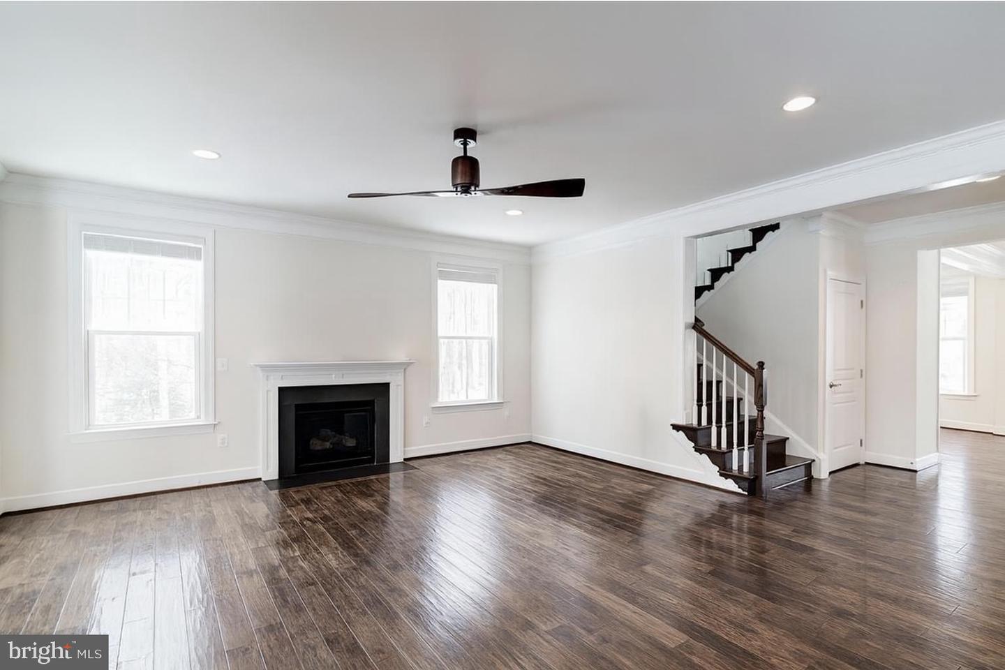 1294 SCOTTS RUN RD, MCLEAN, Virginia 22102, 6 Bedrooms Bedrooms, ,5 BathroomsBathrooms,Residential,For sale,1294 SCOTTS RUN RD,VAFX2252506 MLS # VAFX2252506