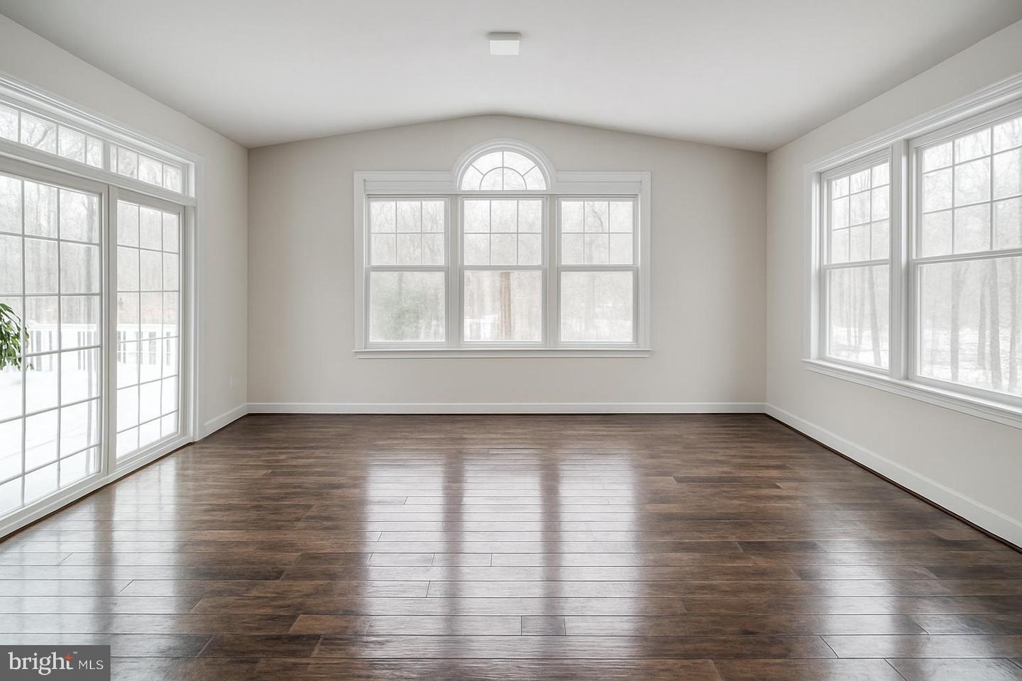1294 SCOTTS RUN RD, MCLEAN, Virginia 22102, 6 Bedrooms Bedrooms, ,5 BathroomsBathrooms,Residential,For sale,1294 SCOTTS RUN RD,VAFX2252506 MLS # VAFX2252506