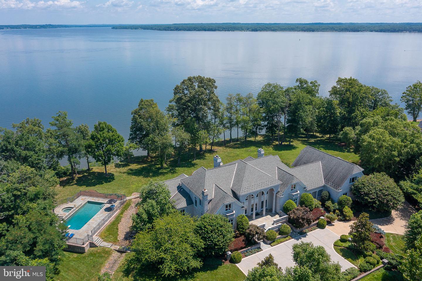 11195 GUNSTON, LORTON, Virginia 22079, 7 Bedrooms Bedrooms, ,7 BathroomsBathrooms,Residential,For sale,11195 GUNSTON,VAFX2252722 MLS # VAFX2252722