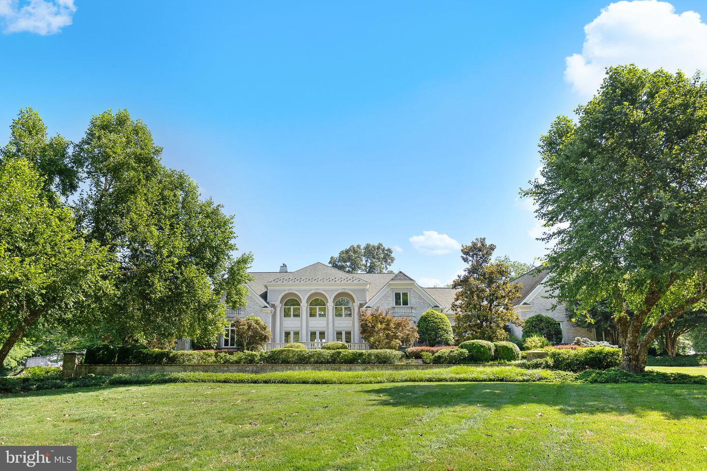 11195 GUNSTON, LORTON, Virginia 22079, 7 Bedrooms Bedrooms, ,7 BathroomsBathrooms,Residential,For sale,11195 GUNSTON,VAFX2252722 MLS # VAFX2252722