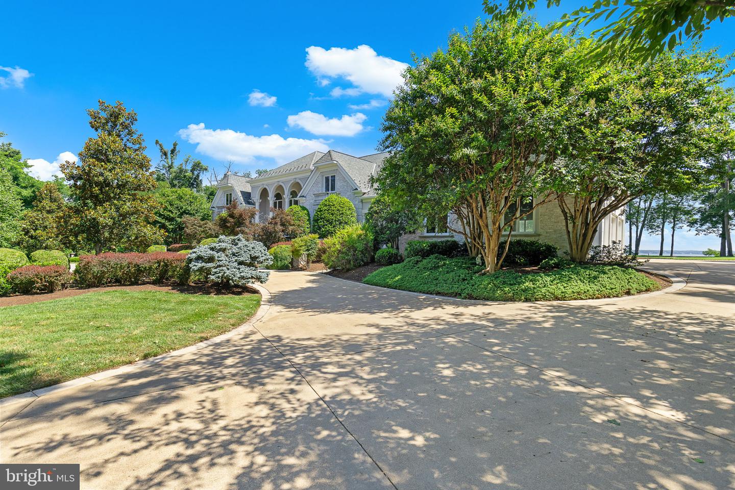 11195 GUNSTON, LORTON, Virginia 22079, 7 Bedrooms Bedrooms, ,7 BathroomsBathrooms,Residential,For sale,11195 GUNSTON,VAFX2252722 MLS # VAFX2252722