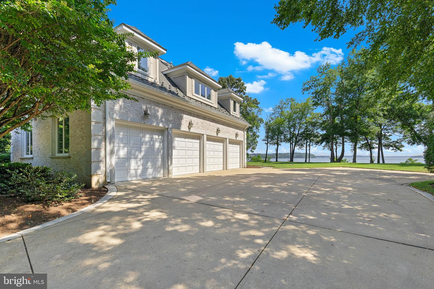11195 GUNSTON, LORTON, Virginia 22079, 7 Bedrooms Bedrooms, ,7 BathroomsBathrooms,Residential,For sale,11195 GUNSTON,VAFX2252722 MLS # VAFX2252722