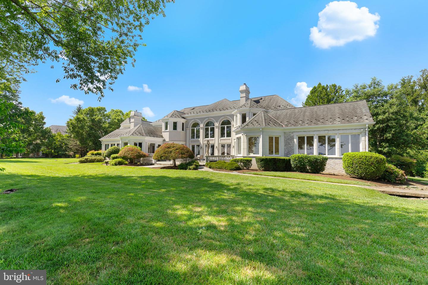 11195 GUNSTON, LORTON, Virginia 22079, 7 Bedrooms Bedrooms, ,7 BathroomsBathrooms,Residential,For sale,11195 GUNSTON,VAFX2252722 MLS # VAFX2252722