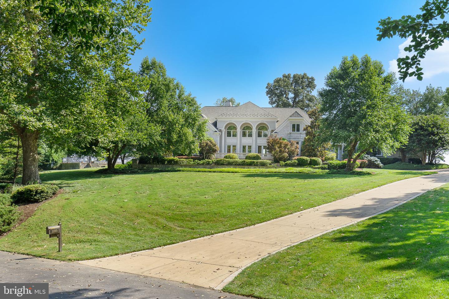 11195 GUNSTON, LORTON, Virginia 22079, 7 Bedrooms Bedrooms, ,7 BathroomsBathrooms,Residential,For sale,11195 GUNSTON,VAFX2252722 MLS # VAFX2252722