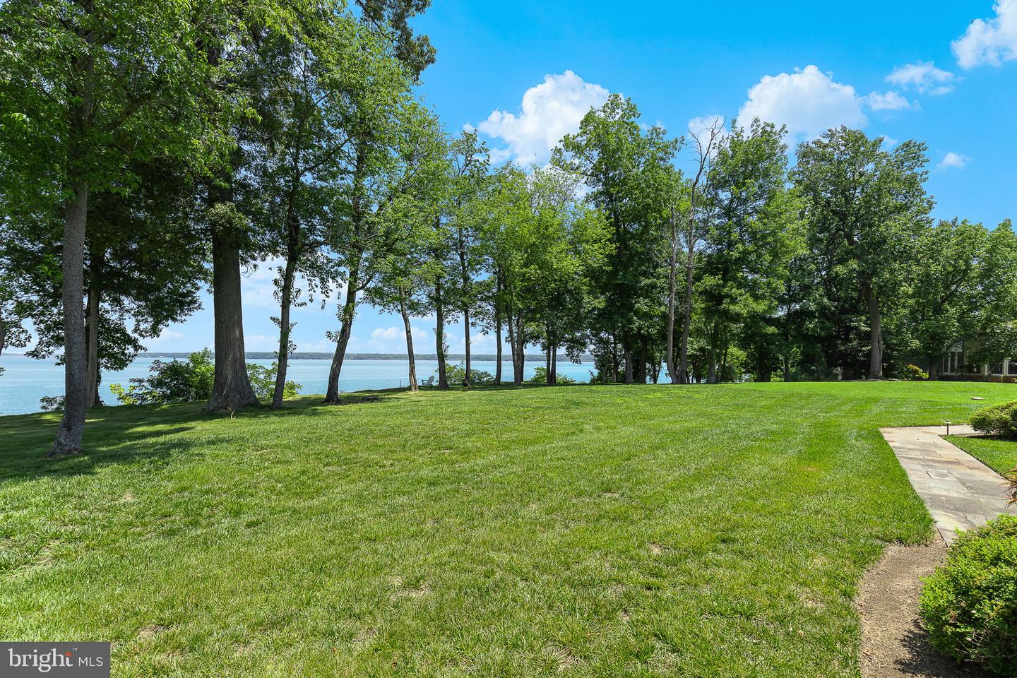 11195 GUNSTON, LORTON, Virginia 22079, 7 Bedrooms Bedrooms, ,7 BathroomsBathrooms,Residential,For sale,11195 GUNSTON,VAFX2252722 MLS # VAFX2252722