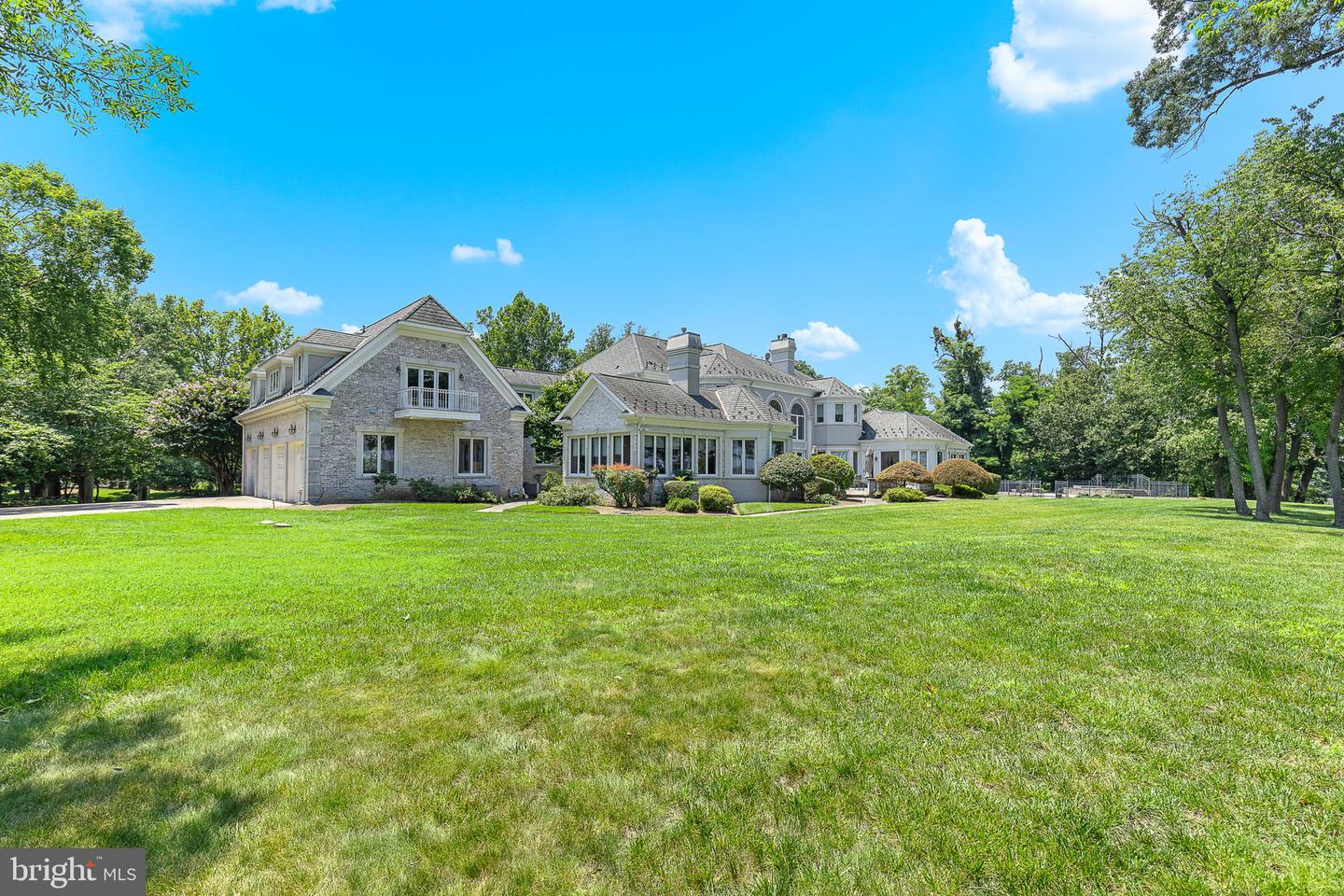 11195 GUNSTON, LORTON, Virginia 22079, 7 Bedrooms Bedrooms, ,7 BathroomsBathrooms,Residential,For sale,11195 GUNSTON,VAFX2252722 MLS # VAFX2252722