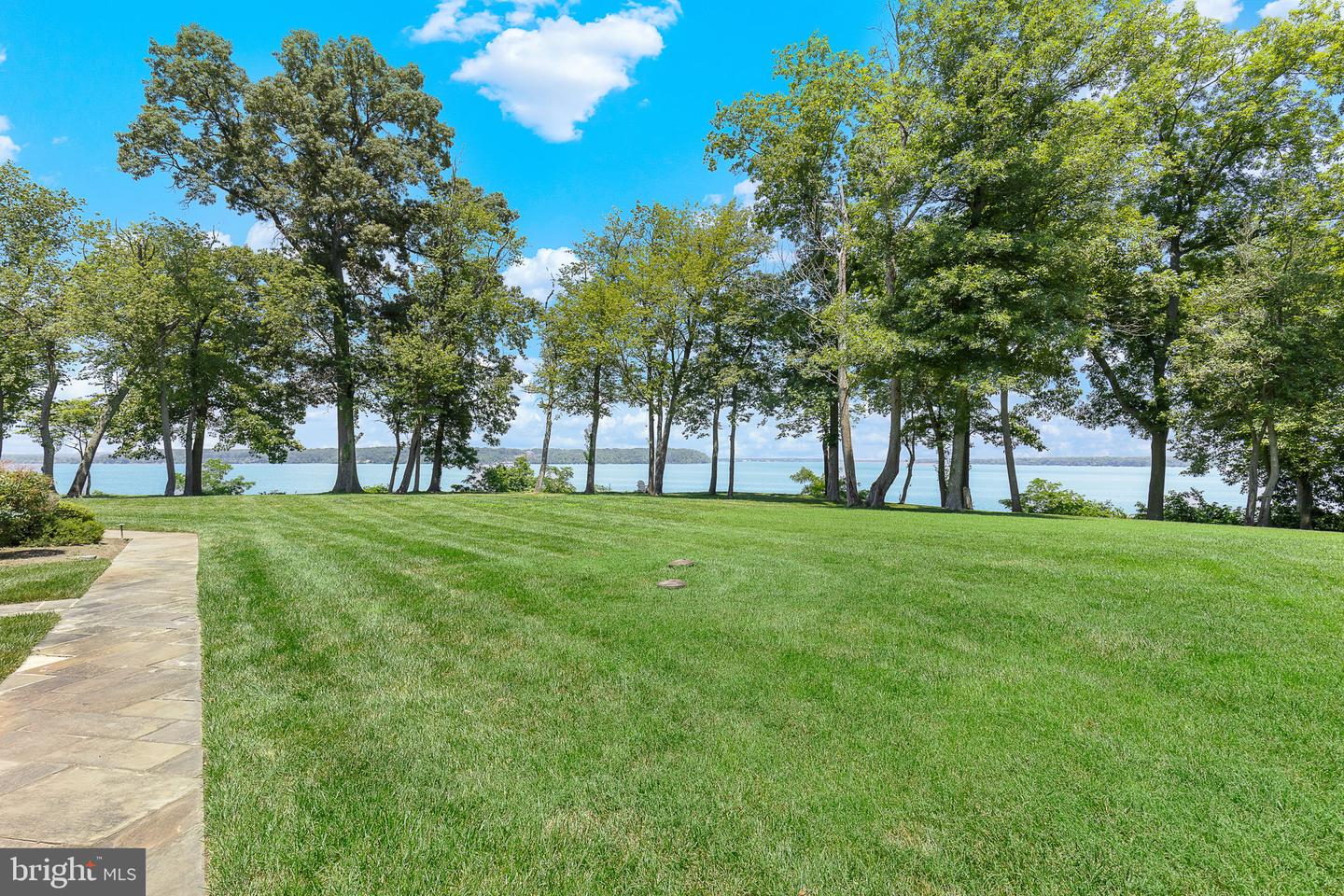 11195 GUNSTON, LORTON, Virginia 22079, 7 Bedrooms Bedrooms, ,7 BathroomsBathrooms,Residential,For sale,11195 GUNSTON,VAFX2252722 MLS # VAFX2252722