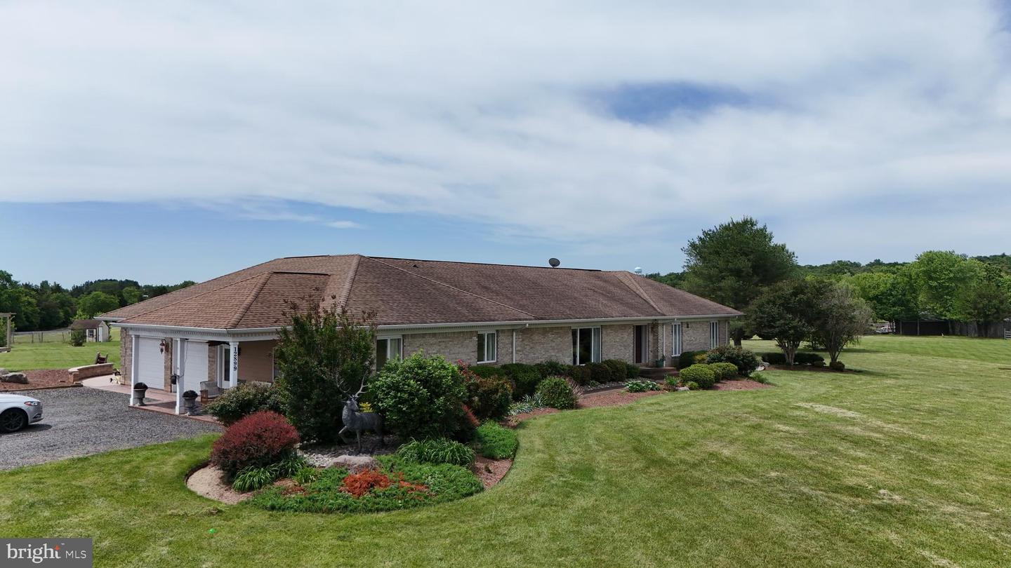 12899 CARRIAGE FORD RD, NOKESVILLE, Virginia 20181, 4 Bedrooms Bedrooms, ,3 BathroomsBathrooms,Residential,For sale,12899 CARRIAGE FORD RD,VAPW2098378 MLS # VAPW2098378