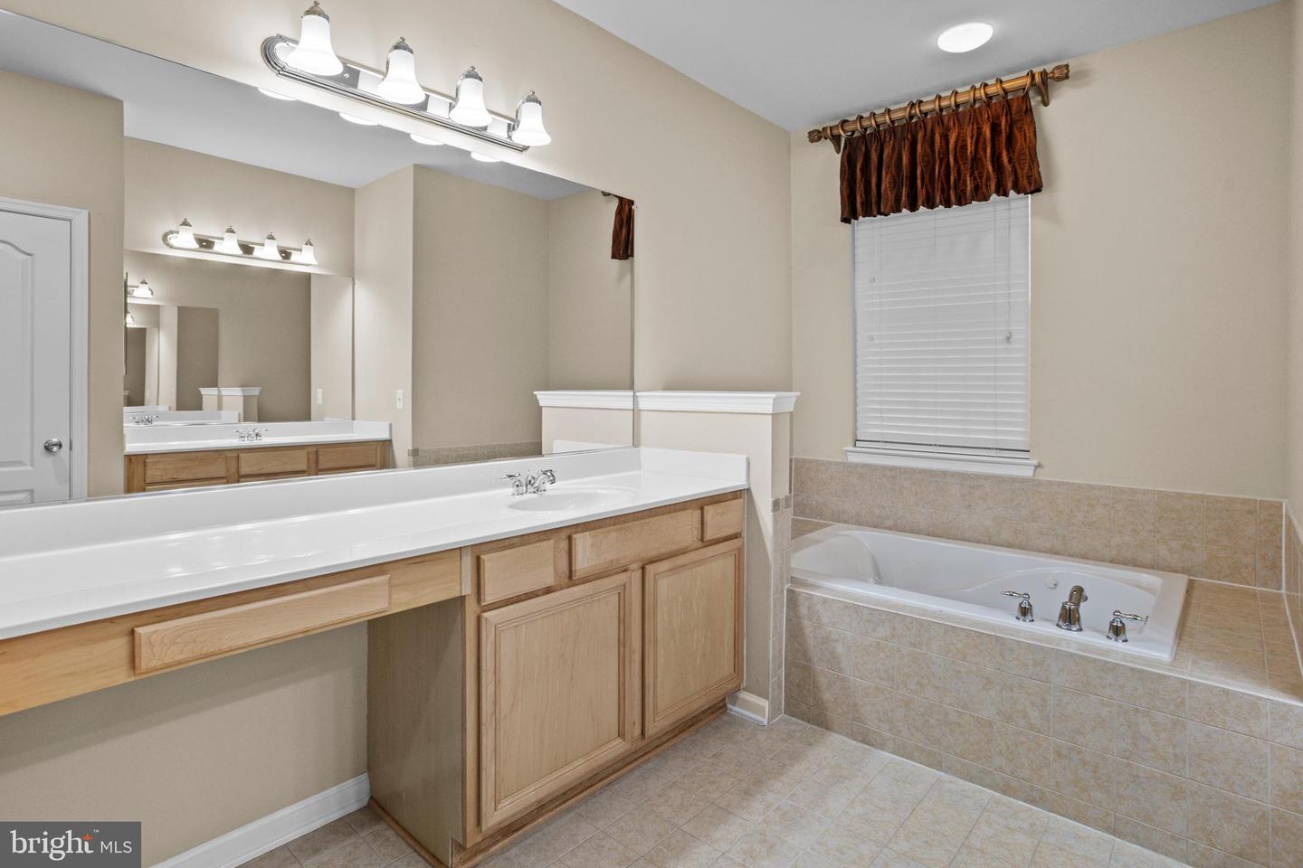 13801 GULLANE DR, WOODBRIDGE, Virginia 22191, 3 Bedrooms Bedrooms, ,2 BathroomsBathrooms,Residential,For sale,13801 GULLANE DR,VAPW2098532 MLS # VAPW2098532