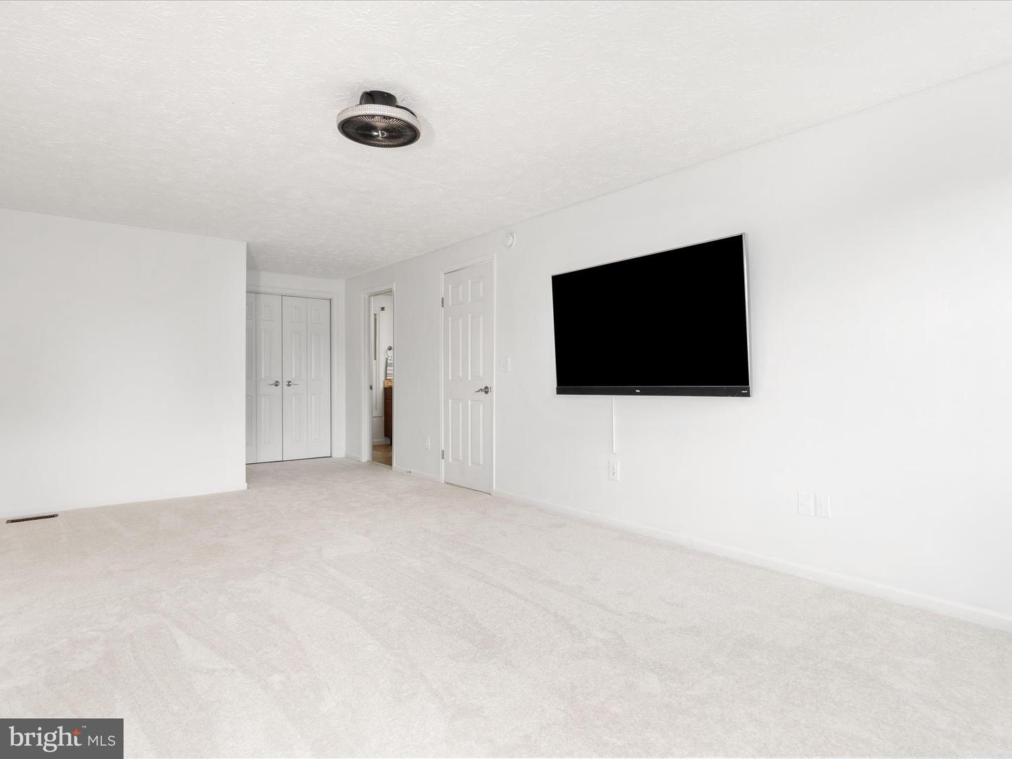 13017 NEW PARKLAND DR, HERNDON, Virginia 20171, 4 Bedrooms Bedrooms, ,3 BathroomsBathrooms,Residential,For sale,13017 NEW PARKLAND DR,VAFX2253588 MLS # VAFX2253588