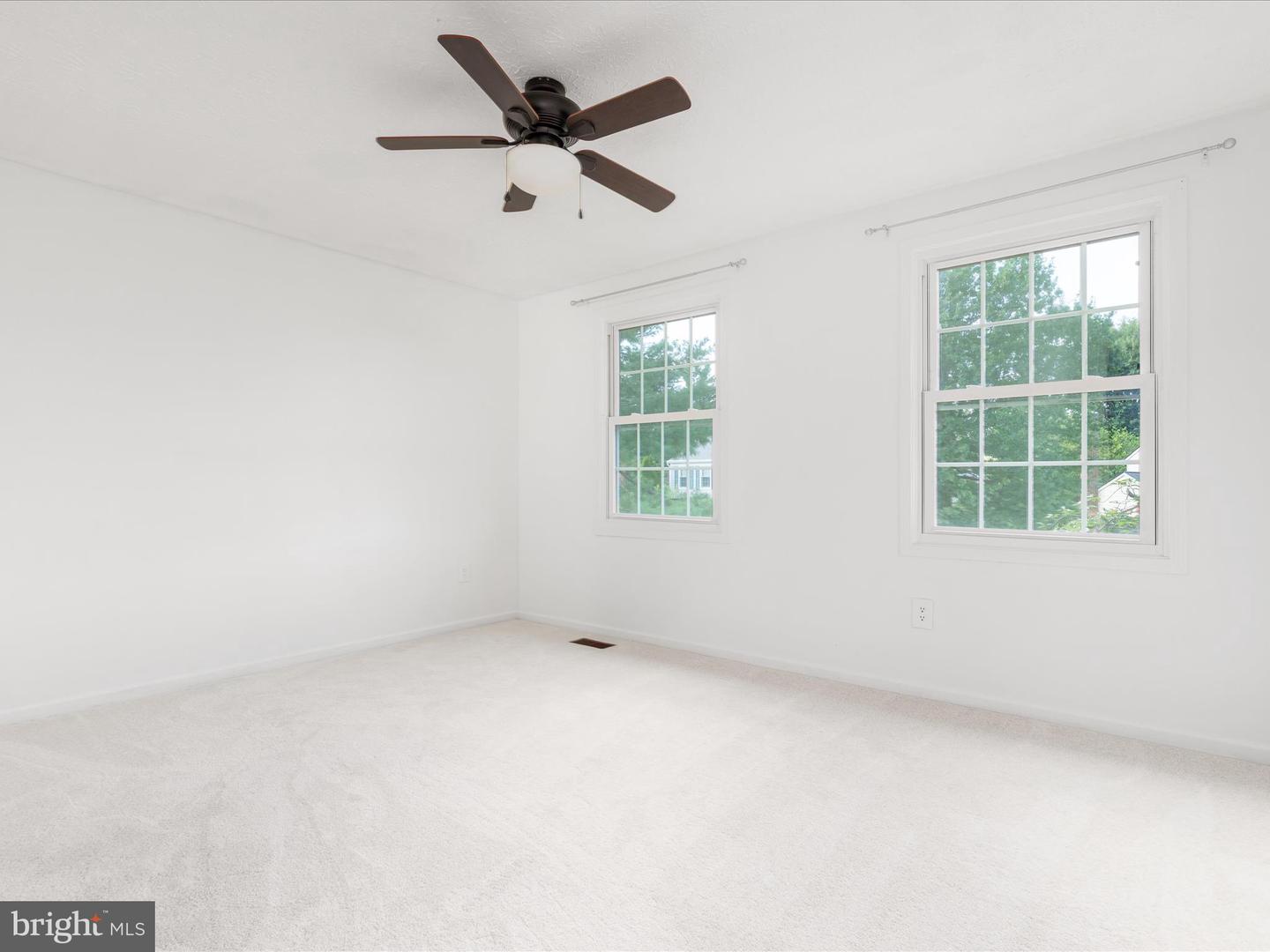 13017 NEW PARKLAND DR, HERNDON, Virginia 20171, 4 Bedrooms Bedrooms, ,3 BathroomsBathrooms,Residential,For sale,13017 NEW PARKLAND DR,VAFX2253588 MLS # VAFX2253588