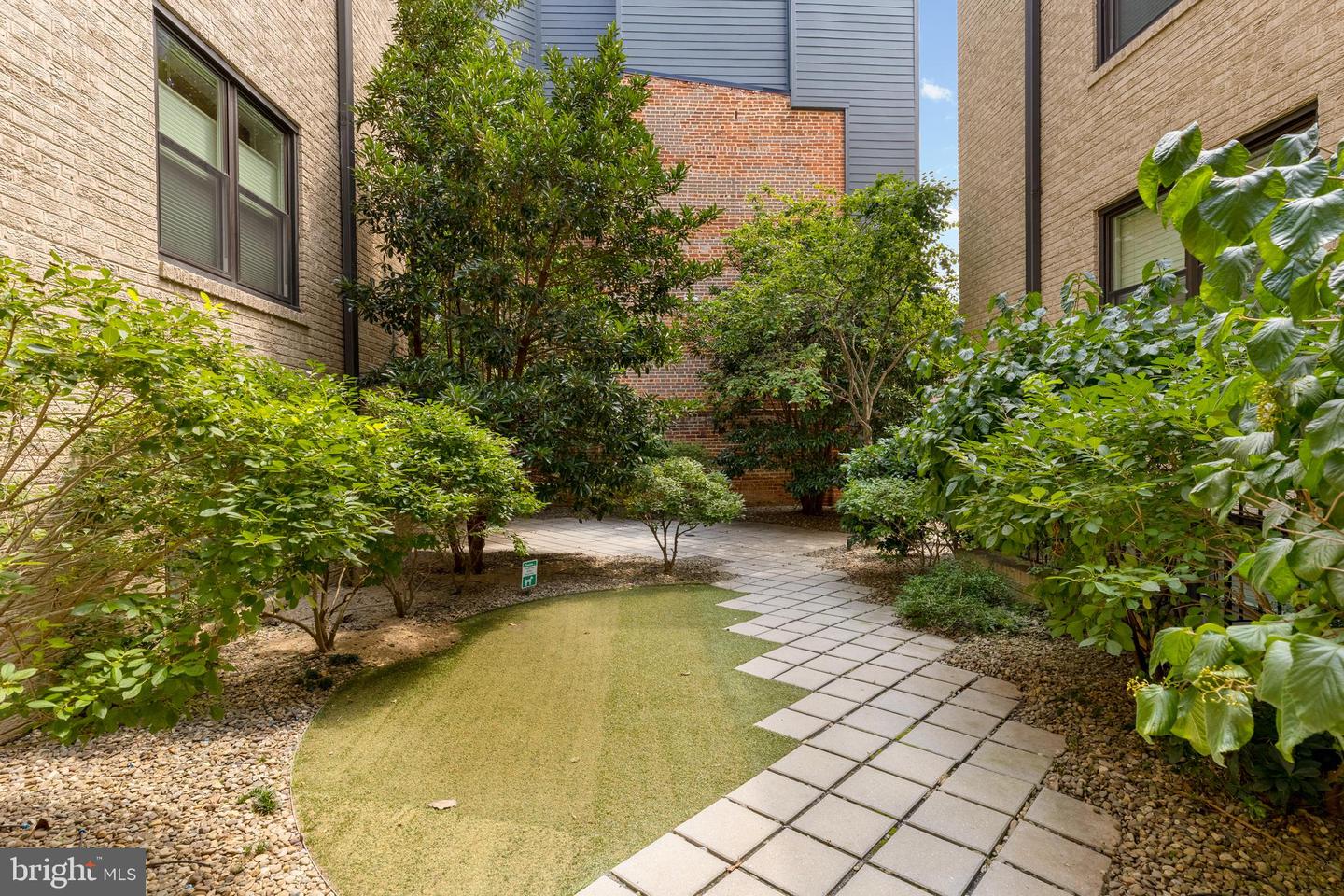 2331 15TH ST NW #202, WASHINGTON, District Of Columbia 20009, 1 Bedroom Bedrooms, ,1 BathroomBathrooms,Residential,For sale,2331 15TH ST NW #202,DCDC2209136 MLS # DCDC2209136