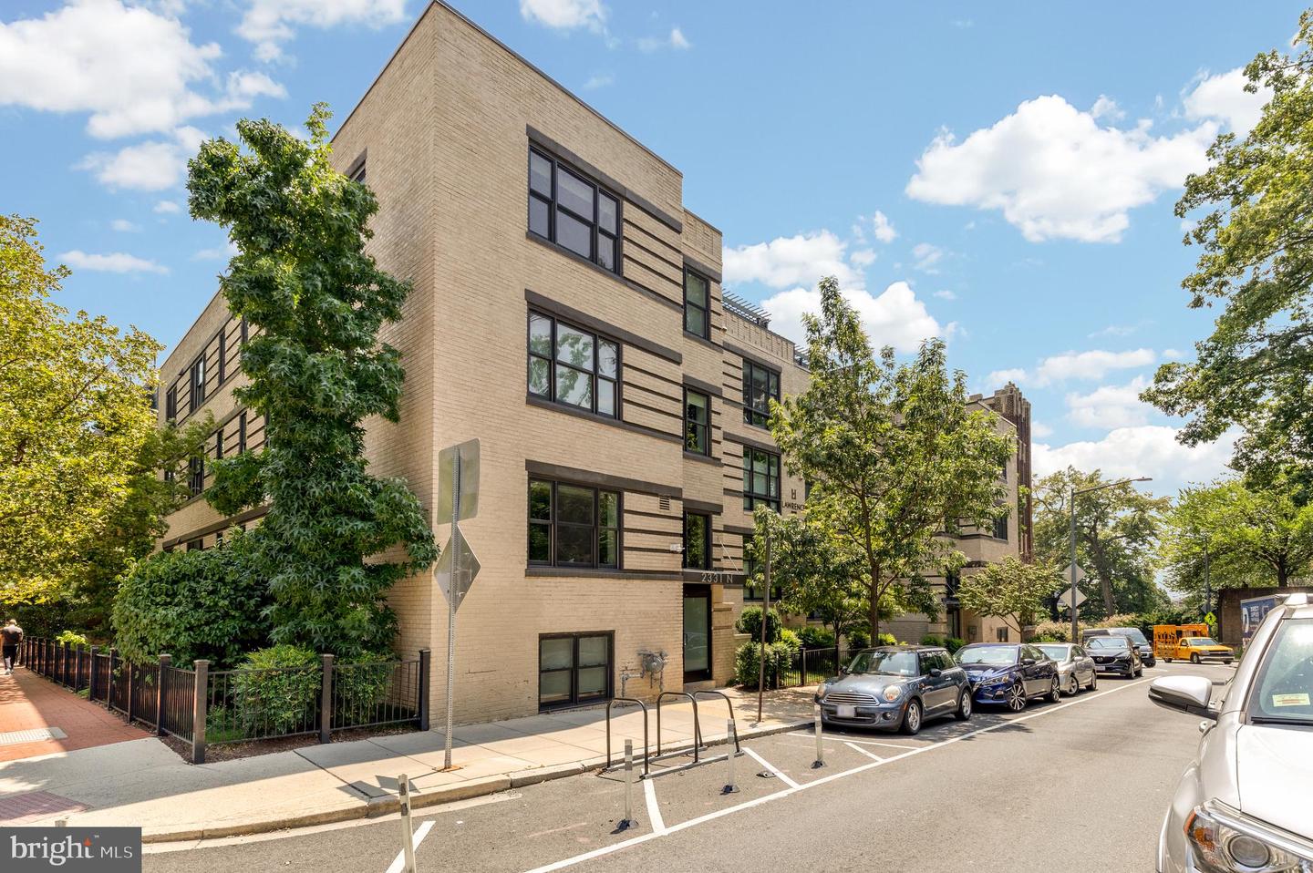 2331 15TH ST NW #202, WASHINGTON, District Of Columbia 20009, 1 Bedroom Bedrooms, ,1 BathroomBathrooms,Residential,For sale,2331 15TH ST NW #202,DCDC2209136 MLS # DCDC2209136