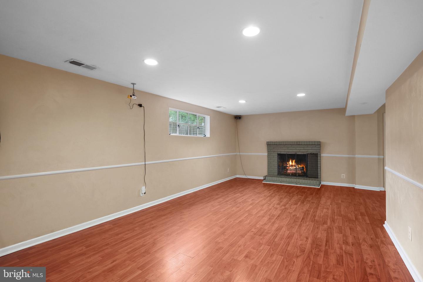 7044 CINDY LN, ANNANDALE, Virginia 22003, 5 Bedrooms Bedrooms, ,3 BathroomsBathrooms,Residential,For sale,7044 CINDY LN,VAFX2254608 MLS # VAFX2254608