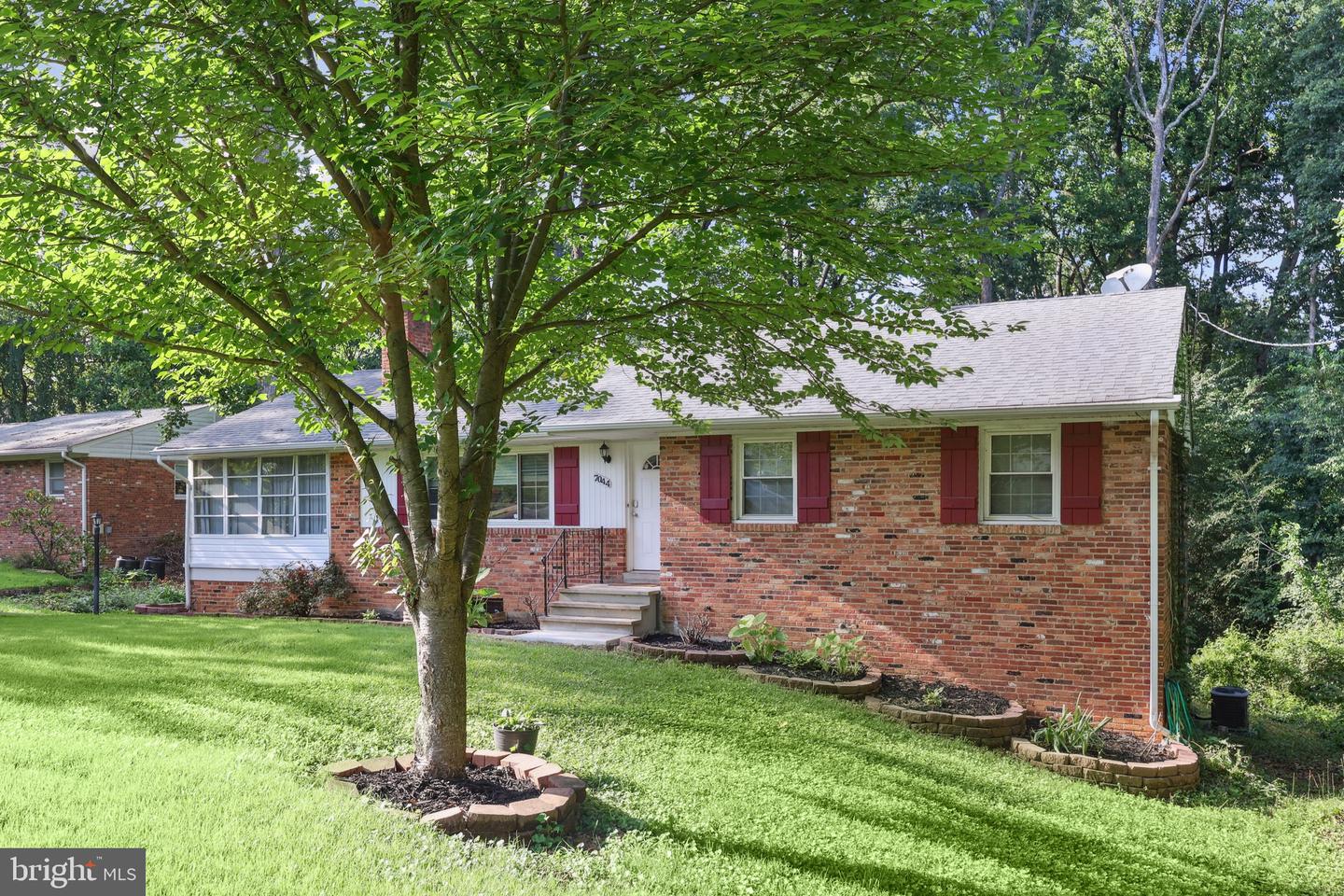 7044 CINDY LN, ANNANDALE, Virginia 22003, 5 Bedrooms Bedrooms, ,3 BathroomsBathrooms,Residential,For sale,7044 CINDY LN,VAFX2254608 MLS # VAFX2254608