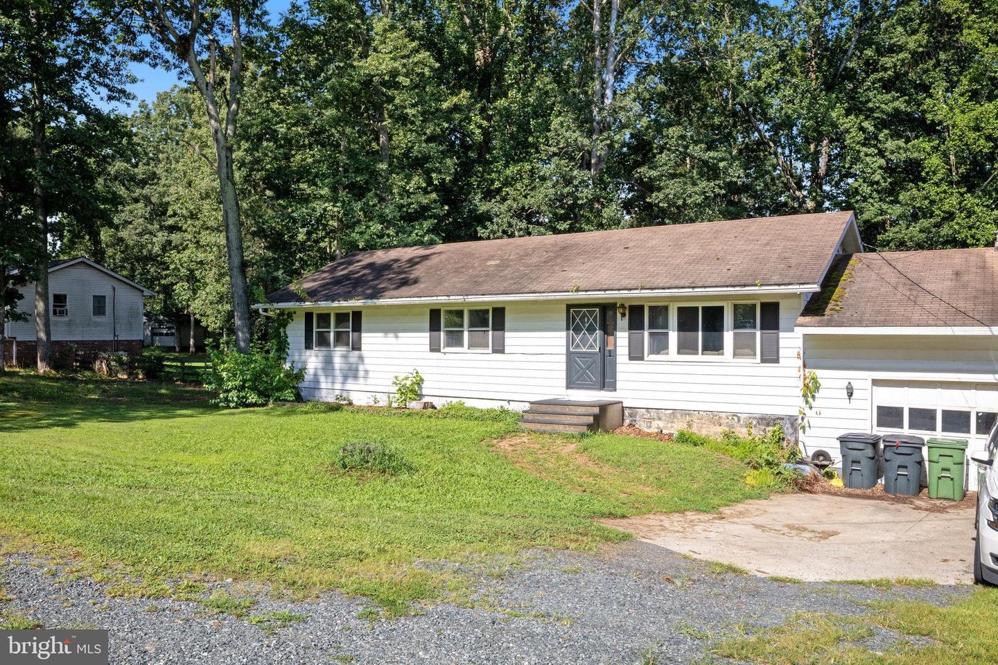 29 HILLCREST DR, STAFFORD, Virginia 22556, 3 Bedrooms Bedrooms, ,2 BathroomsBathrooms,Residential,For sale,29 HILLCREST DR,VAST2040636 MLS # VAST2040636