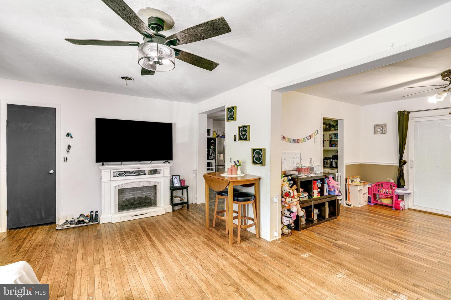 29 HILLCREST DR, STAFFORD, Virginia 22556, 3 Bedrooms Bedrooms, ,2 BathroomsBathrooms,Residential,For sale,29 HILLCREST DR,VAST2040636 MLS # VAST2040636