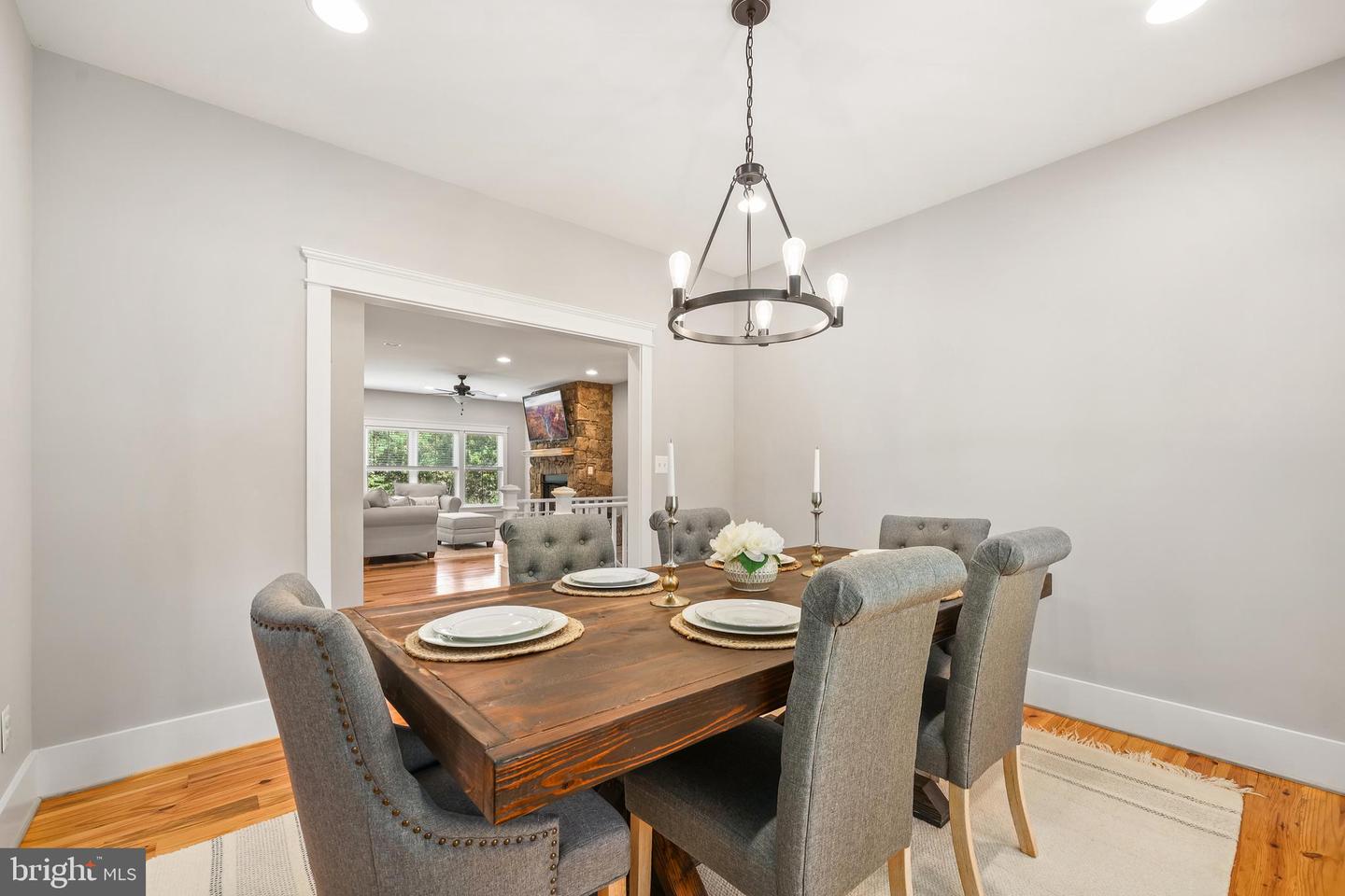 11933 AIRLEA DR, NOKESVILLE, Virginia 20181, 4 Bedrooms Bedrooms, ,3 BathroomsBathrooms,Residential,For sale,11933 AIRLEA DR,VAPW2098890 MLS # VAPW2098890