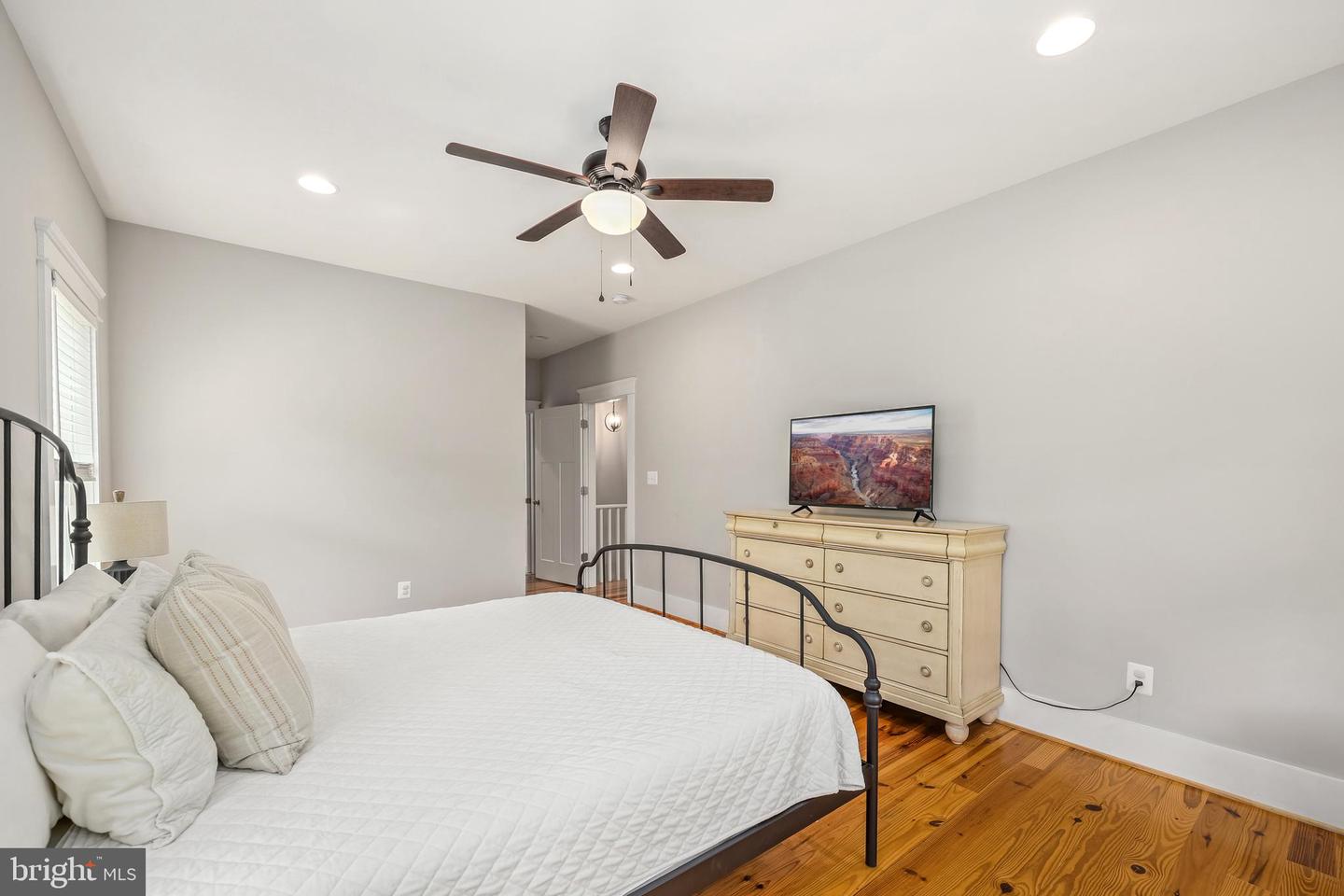 11933 AIRLEA DR, NOKESVILLE, Virginia 20181, 4 Bedrooms Bedrooms, ,3 BathroomsBathrooms,Residential,For sale,11933 AIRLEA DR,VAPW2098890 MLS # VAPW2098890