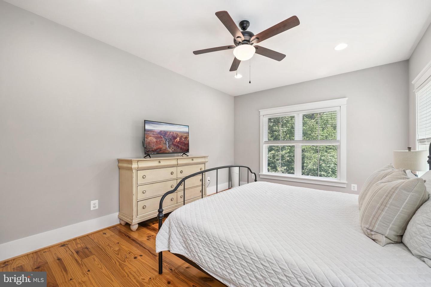 11933 AIRLEA DR, NOKESVILLE, Virginia 20181, 4 Bedrooms Bedrooms, ,3 BathroomsBathrooms,Residential,For sale,11933 AIRLEA DR,VAPW2098890 MLS # VAPW2098890