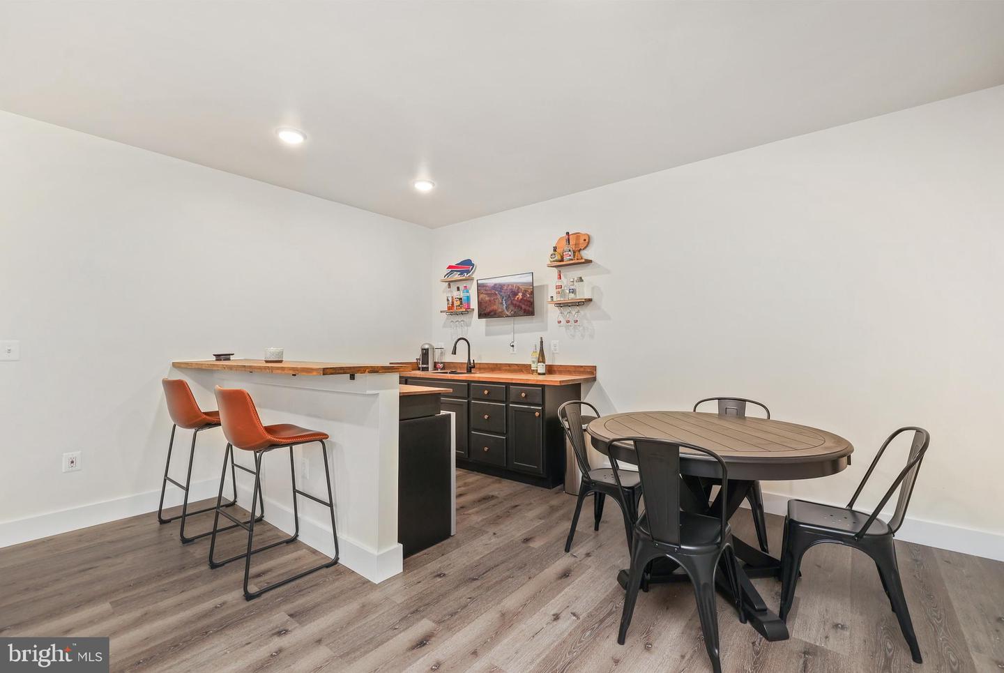 11933 AIRLEA DR, NOKESVILLE, Virginia 20181, 4 Bedrooms Bedrooms, ,3 BathroomsBathrooms,Residential,For sale,11933 AIRLEA DR,VAPW2098890 MLS # VAPW2098890