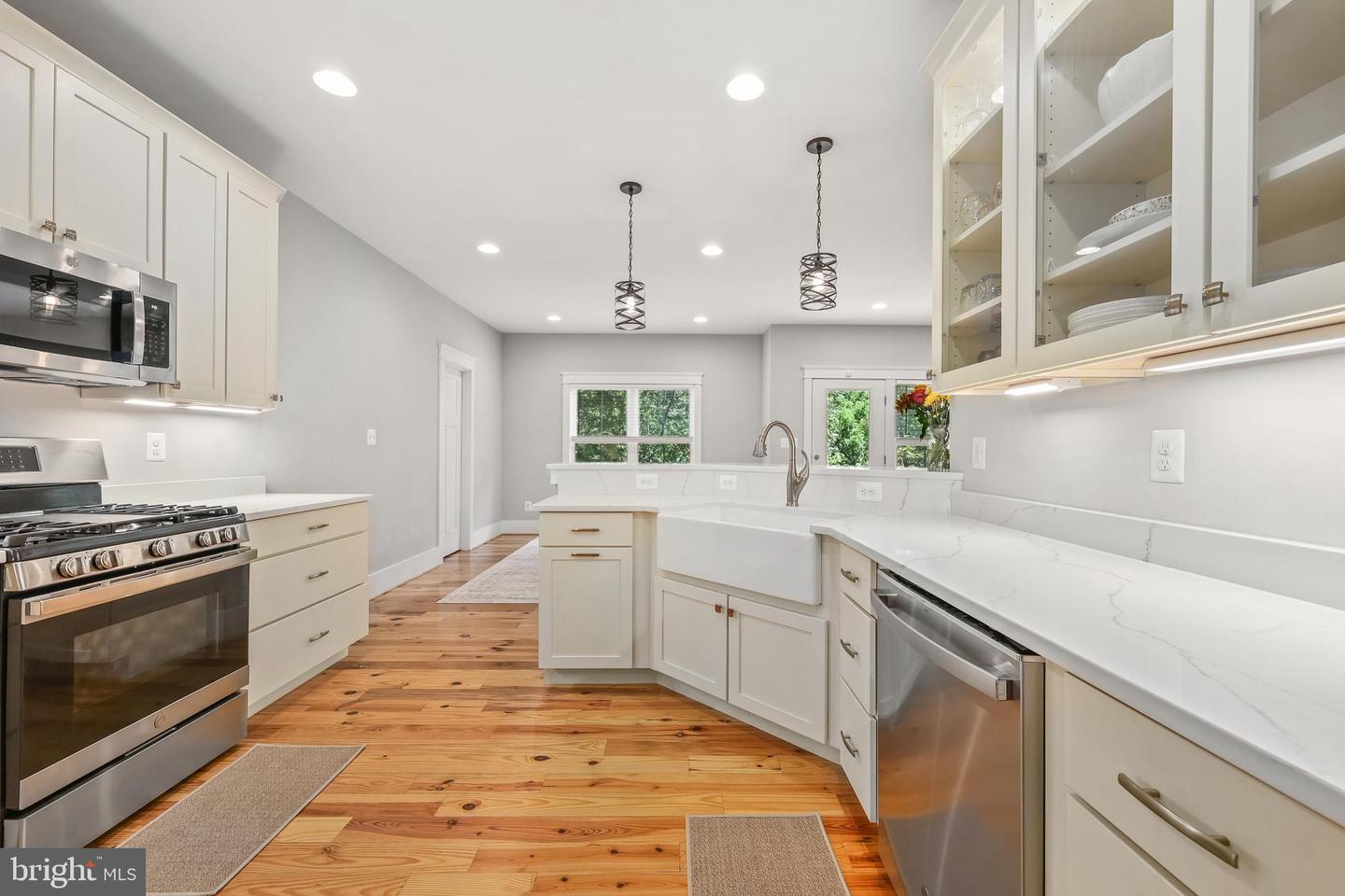 11933 AIRLEA DR, NOKESVILLE, Virginia 20181, 4 Bedrooms Bedrooms, ,3 BathroomsBathrooms,Residential,For sale,11933 AIRLEA DR,VAPW2098890 MLS # VAPW2098890