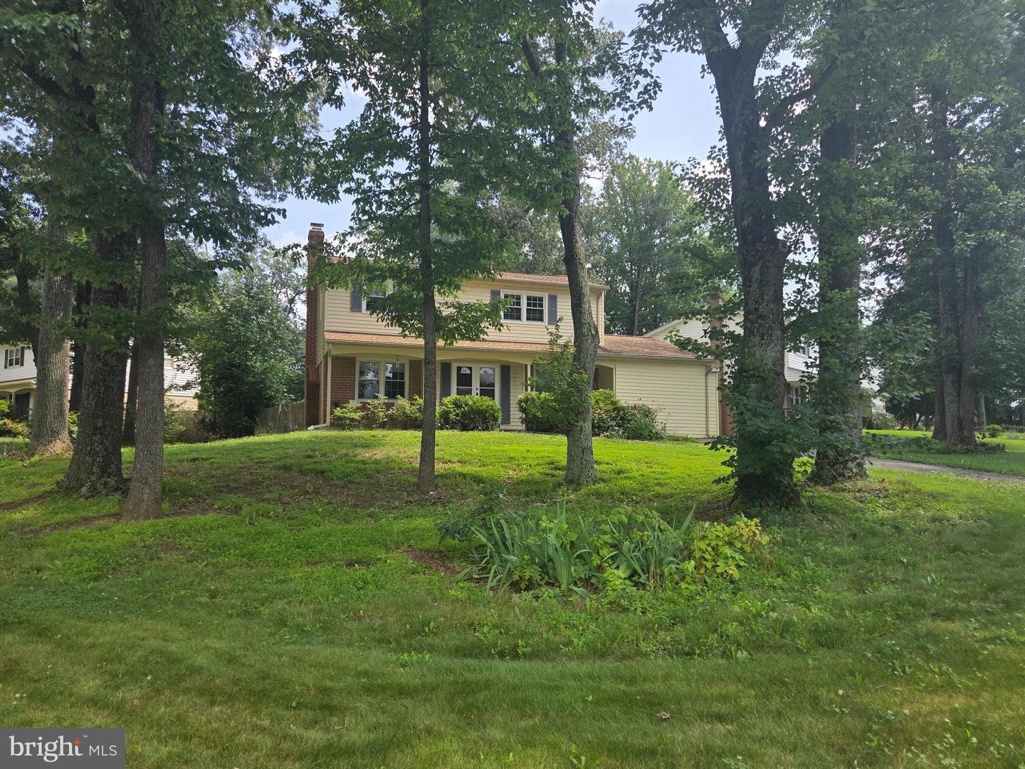6901 HUNTSMAN BLVD, SPRINGFIELD, Virginia 22153, 4 Bedrooms Bedrooms, ,2 BathroomsBathrooms,Residential,For sale,6901 HUNTSMAN BLVD,VAFX2253820 MLS # VAFX2253820