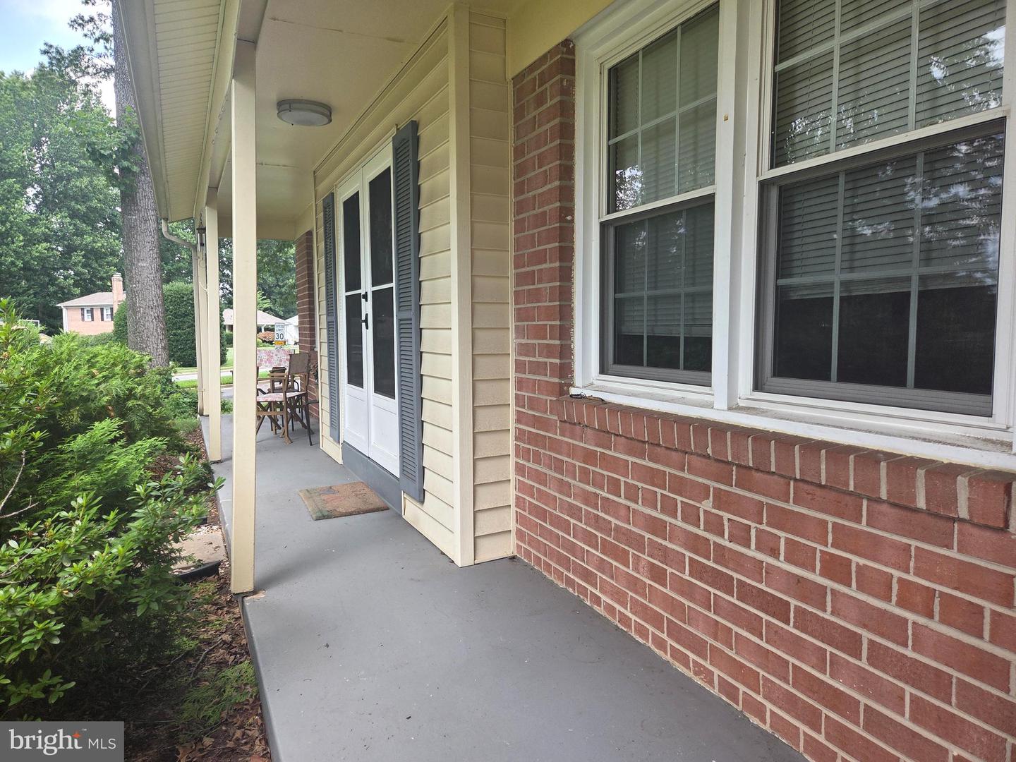 6901 HUNTSMAN BLVD, SPRINGFIELD, Virginia 22153, 4 Bedrooms Bedrooms, ,2 BathroomsBathrooms,Residential,For sale,6901 HUNTSMAN BLVD,VAFX2253820 MLS # VAFX2253820