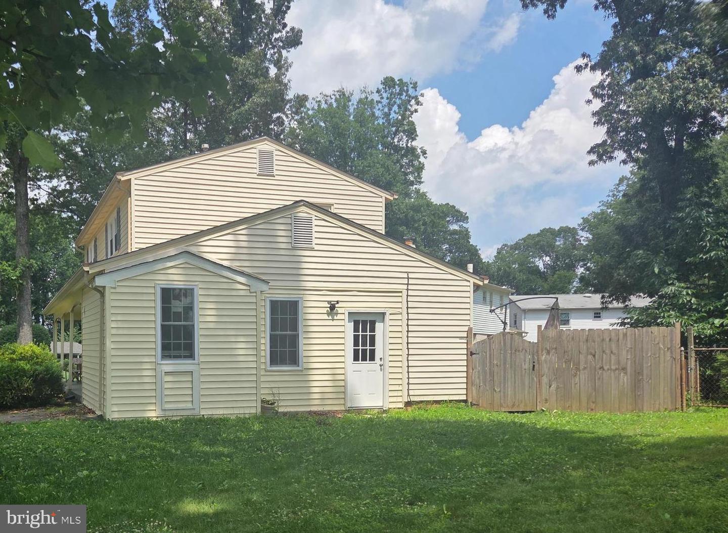 6901 HUNTSMAN BLVD, SPRINGFIELD, Virginia 22153, 4 Bedrooms Bedrooms, ,2 BathroomsBathrooms,Residential,For sale,6901 HUNTSMAN BLVD,VAFX2253820 MLS # VAFX2253820