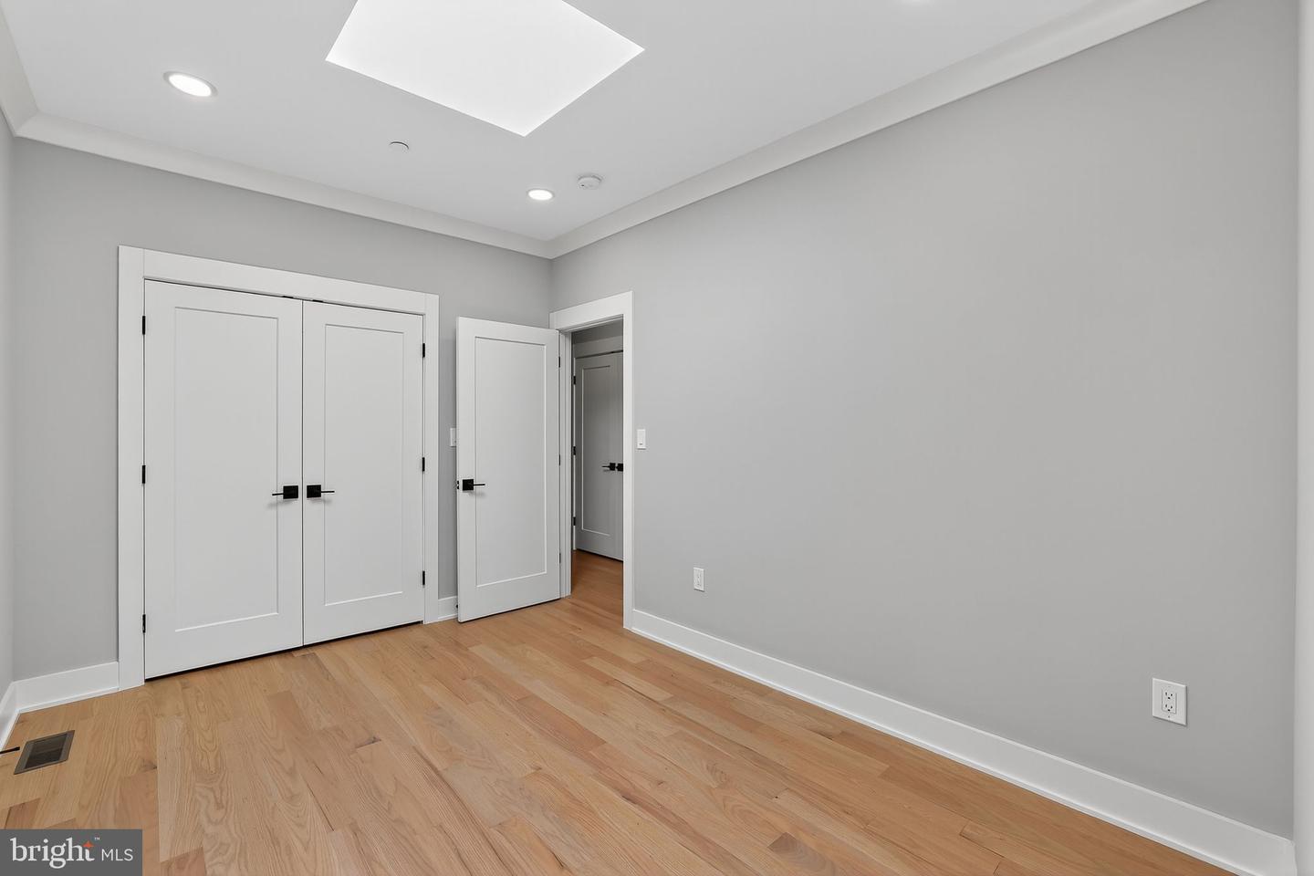 1329 IRVING ST NW #2, WASHINGTON, District Of Columbia 20010, 3 Bedrooms Bedrooms, ,2 BathroomsBathrooms,Residential,For sale,1329 IRVING ST NW #2,DCDC2209334 MLS # DCDC2209334
