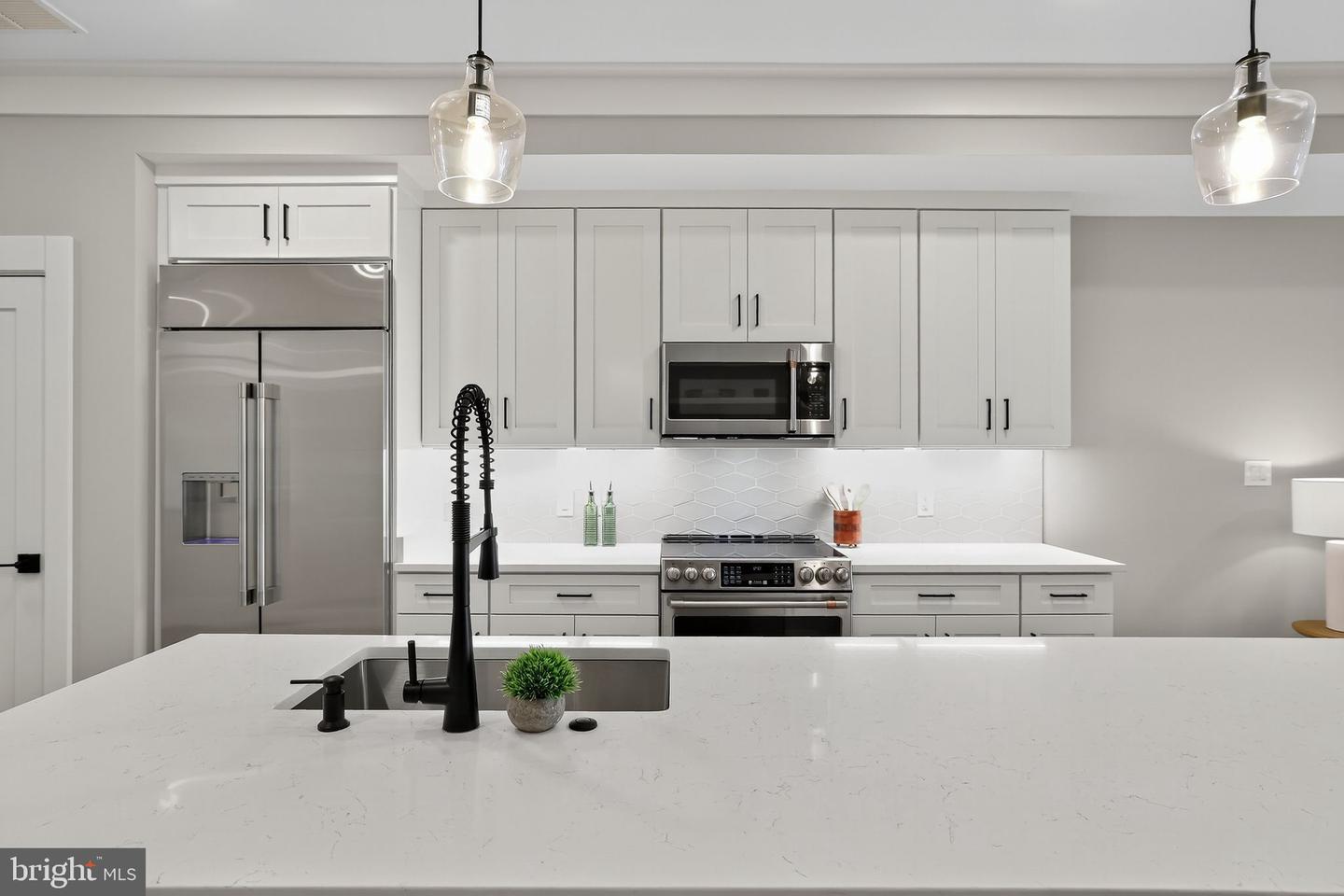 1329 IRVING ST NW #2, WASHINGTON, District Of Columbia 20010, 3 Bedrooms Bedrooms, ,2 BathroomsBathrooms,Residential,For sale,1329 IRVING ST NW #2,DCDC2209334 MLS # DCDC2209334