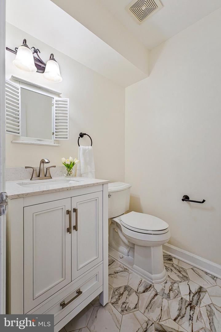 20656 MEADOWTHRASH CT, ASHBURN, Virginia 20147, 4 Bedrooms Bedrooms, ,3 BathroomsBathrooms,Residential,For sale,20656 MEADOWTHRASH CT,VALO2101462 MLS # VALO2101462