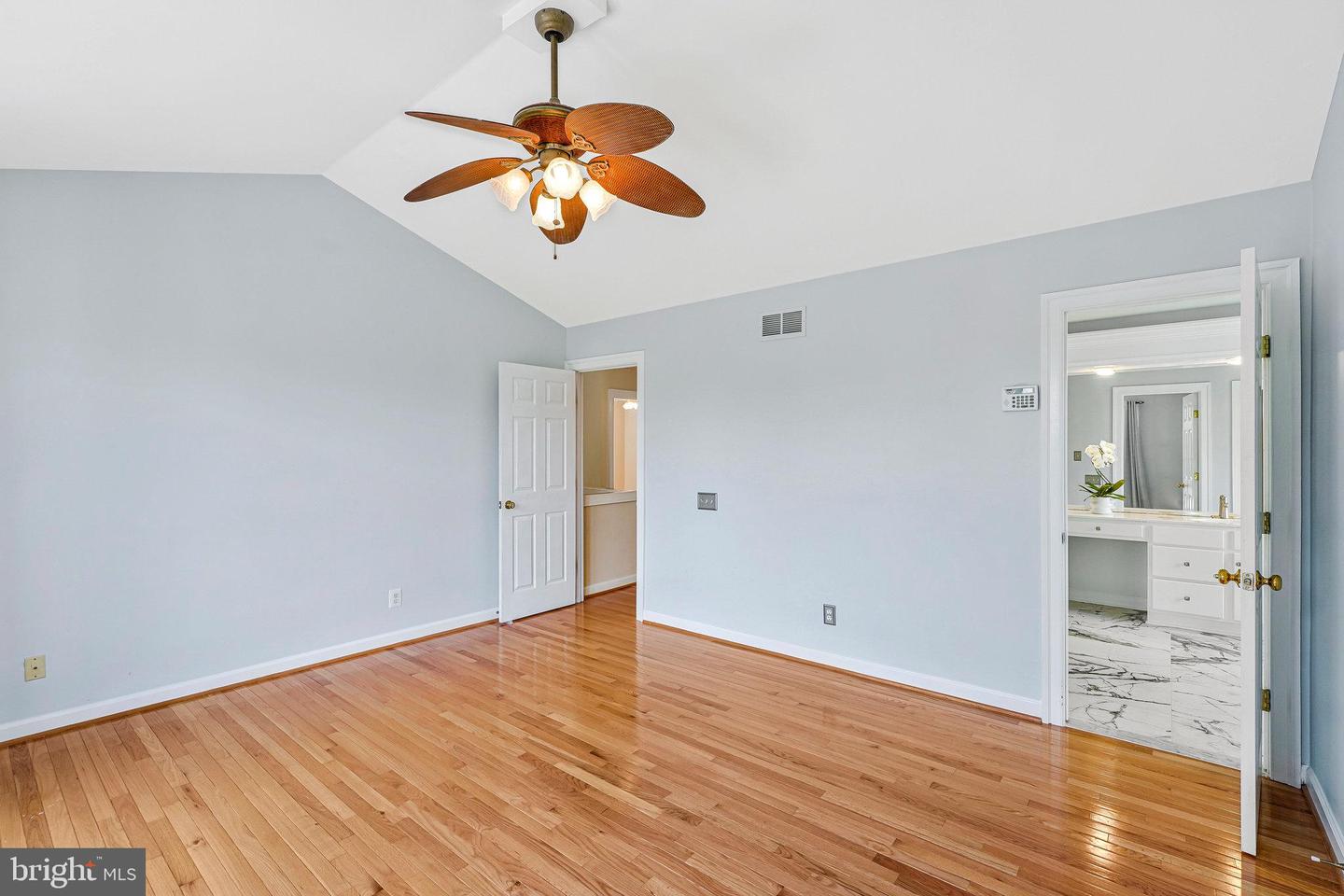 20656 MEADOWTHRASH CT, ASHBURN, Virginia 20147, 4 Bedrooms Bedrooms, ,3 BathroomsBathrooms,Residential,For sale,20656 MEADOWTHRASH CT,VALO2101462 MLS # VALO2101462