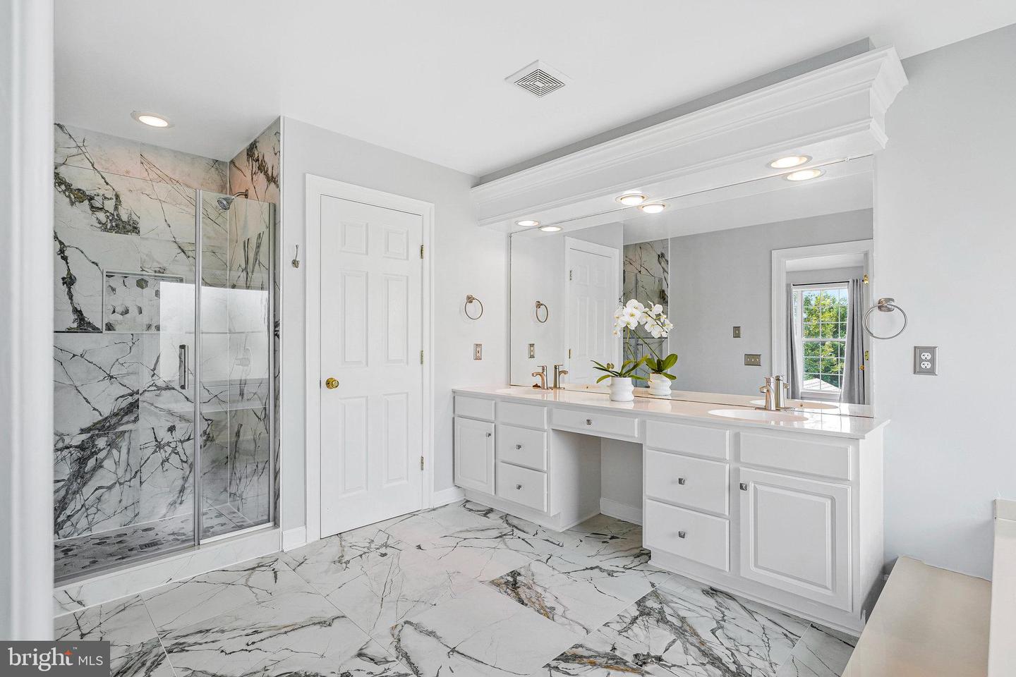 20656 MEADOWTHRASH CT, ASHBURN, Virginia 20147, 4 Bedrooms Bedrooms, ,3 BathroomsBathrooms,Residential,For sale,20656 MEADOWTHRASH CT,VALO2101462 MLS # VALO2101462