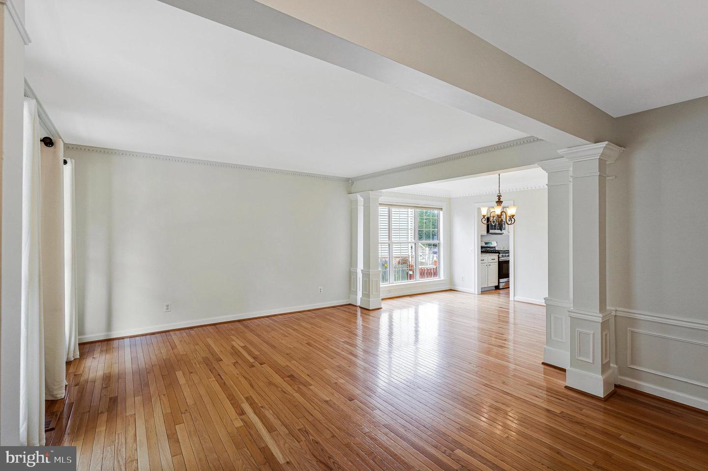 20656 MEADOWTHRASH CT, ASHBURN, Virginia 20147, 4 Bedrooms Bedrooms, ,3 BathroomsBathrooms,Residential,For sale,20656 MEADOWTHRASH CT,VALO2101462 MLS # VALO2101462
