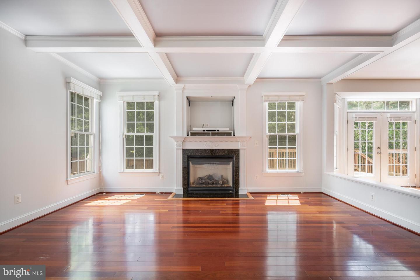 6010 ASHBY HEIGHTS CIR, ALEXANDRIA, Virginia 22315, 5 Bedrooms Bedrooms, ,4 BathroomsBathrooms,Residential,For sale,6010 ASHBY HEIGHTS CIR,VAFX2254336 MLS # VAFX2254336