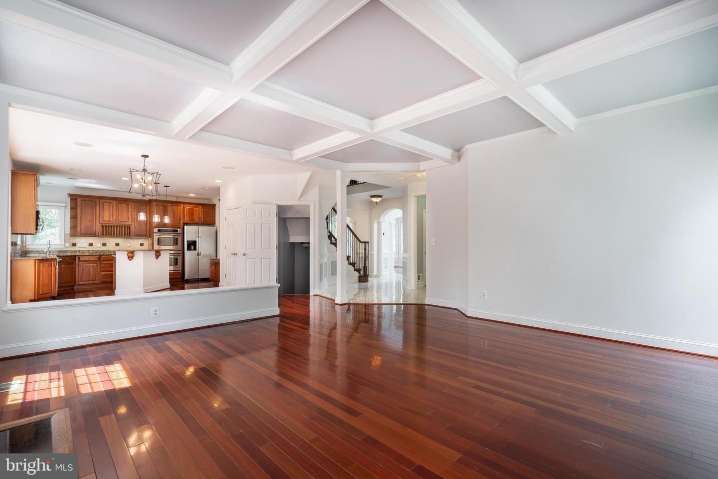 6010 ASHBY HEIGHTS CIR, ALEXANDRIA, Virginia 22315, 5 Bedrooms Bedrooms, ,4 BathroomsBathrooms,Residential,For sale,6010 ASHBY HEIGHTS CIR,VAFX2254336 MLS # VAFX2254336