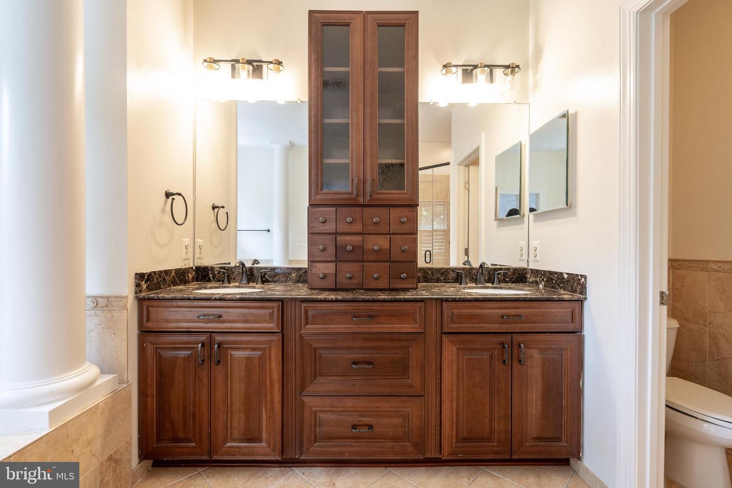 6010 ASHBY HEIGHTS CIR, ALEXANDRIA, Virginia 22315, 5 Bedrooms Bedrooms, ,4 BathroomsBathrooms,Residential,For sale,6010 ASHBY HEIGHTS CIR,VAFX2254336 MLS # VAFX2254336