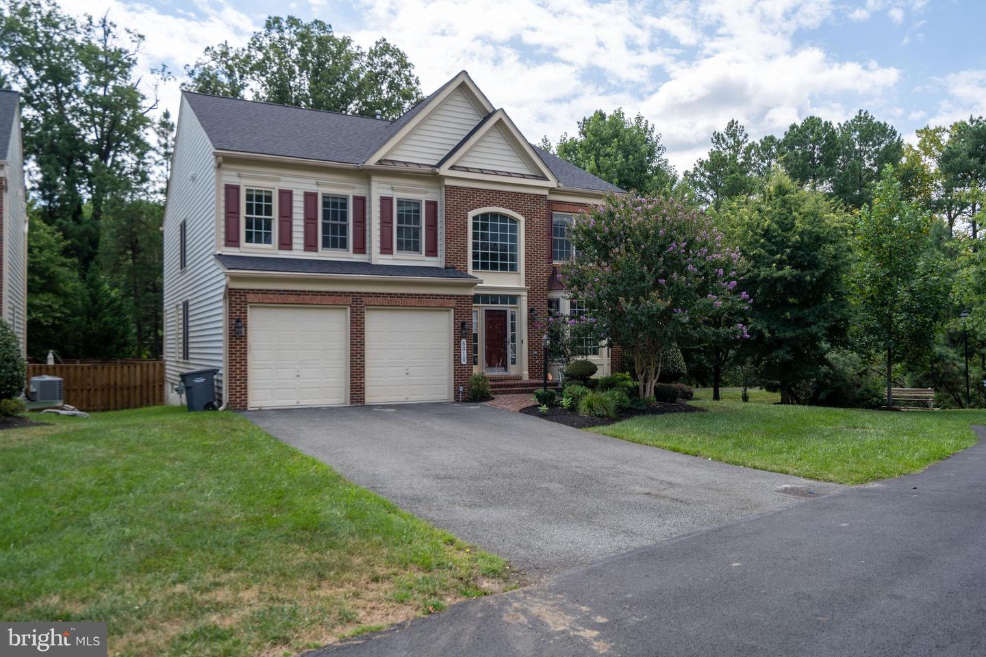 6010 ASHBY HEIGHTS CIR, ALEXANDRIA, Virginia 22315, 5 Bedrooms Bedrooms, ,4 BathroomsBathrooms,Residential,For sale,6010 ASHBY HEIGHTS CIR,VAFX2254336 MLS # VAFX2254336